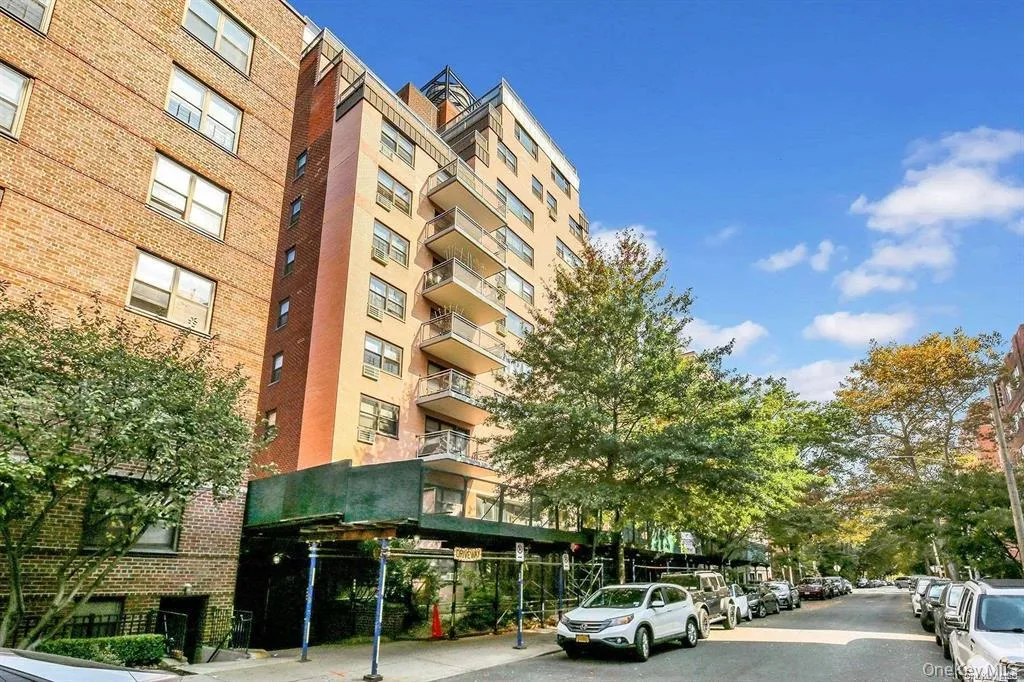 View of apartment building / complex View of apartment building / complex