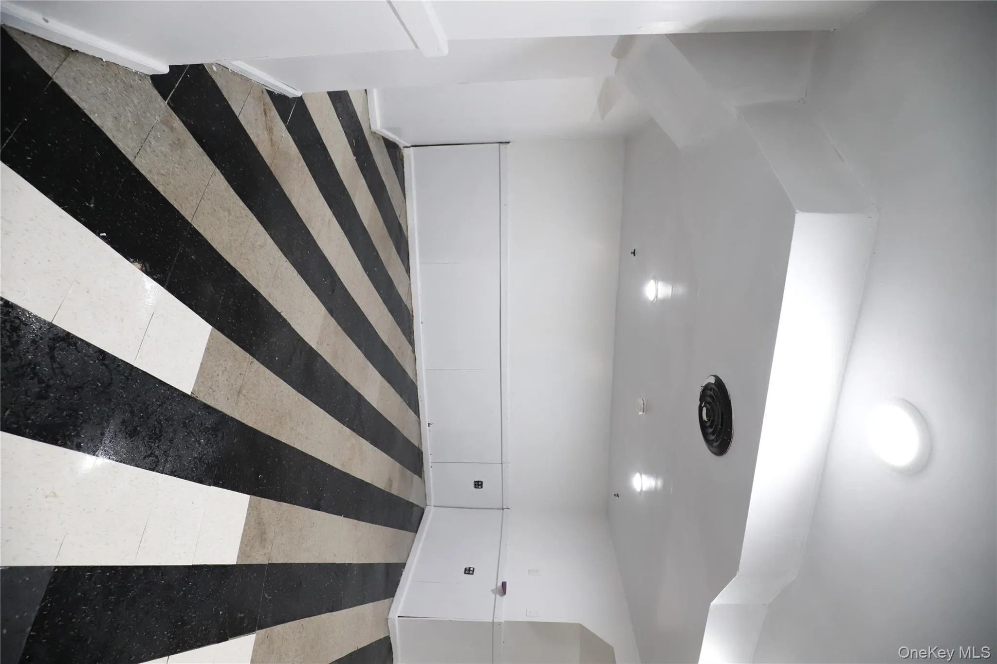 Empty room featuring baseboards Empty room featuring baseboards