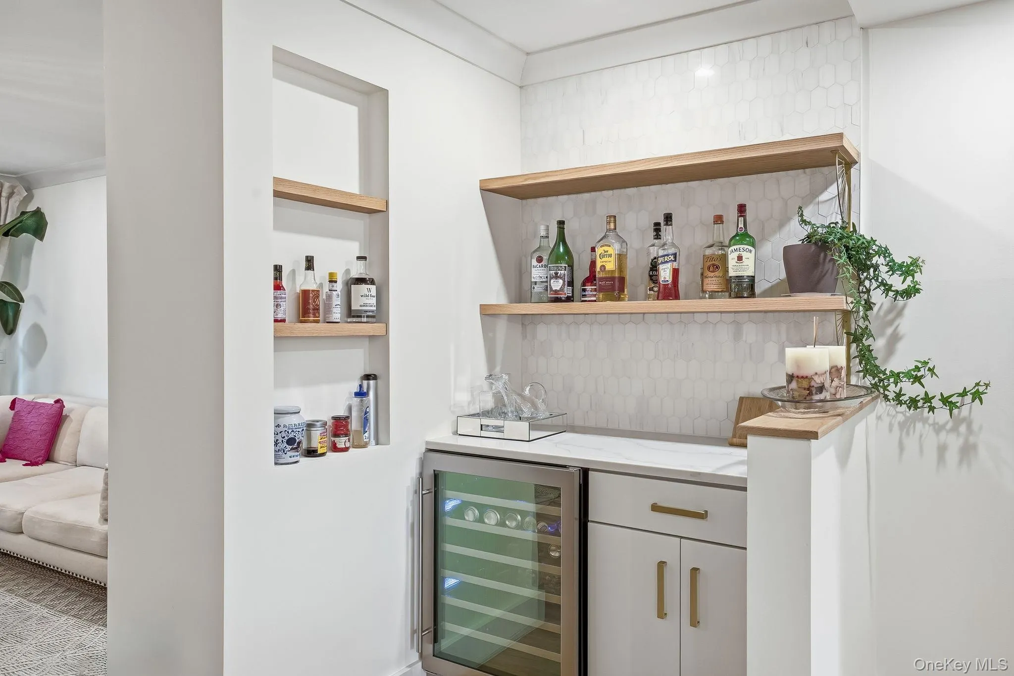 Beverage Center in Dining Area Beverage Center in Dining Area