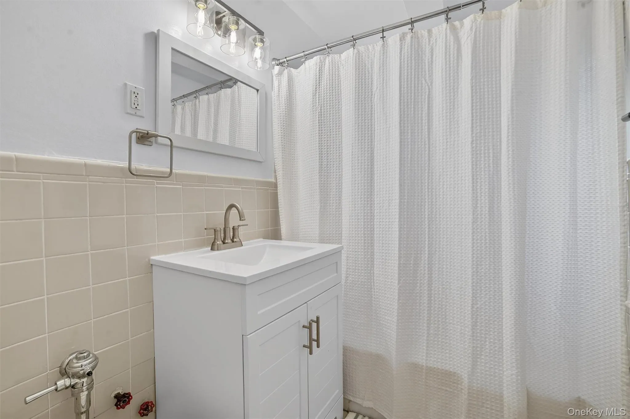 19 Old Mamaroneck Road, White Plains, NY, 2 Bedrooms Bedrooms, 5 Rooms Rooms,1 BathroomBathrooms,Residential,For Rent,Old Mamaroneck,0,927530 19 Old Mamaroneck Road, White Plains, NY, 2 Bedrooms Bedrooms, 5 Rooms Rooms,1 BathroomBathrooms,Residential,For Rent,Old Mamaroneck,0,927530