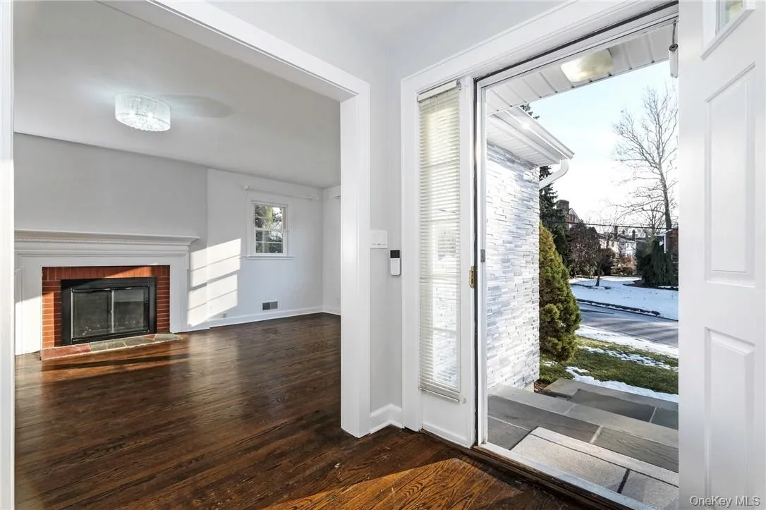 Entry Hall with view to outside Entry Hall with view to outside