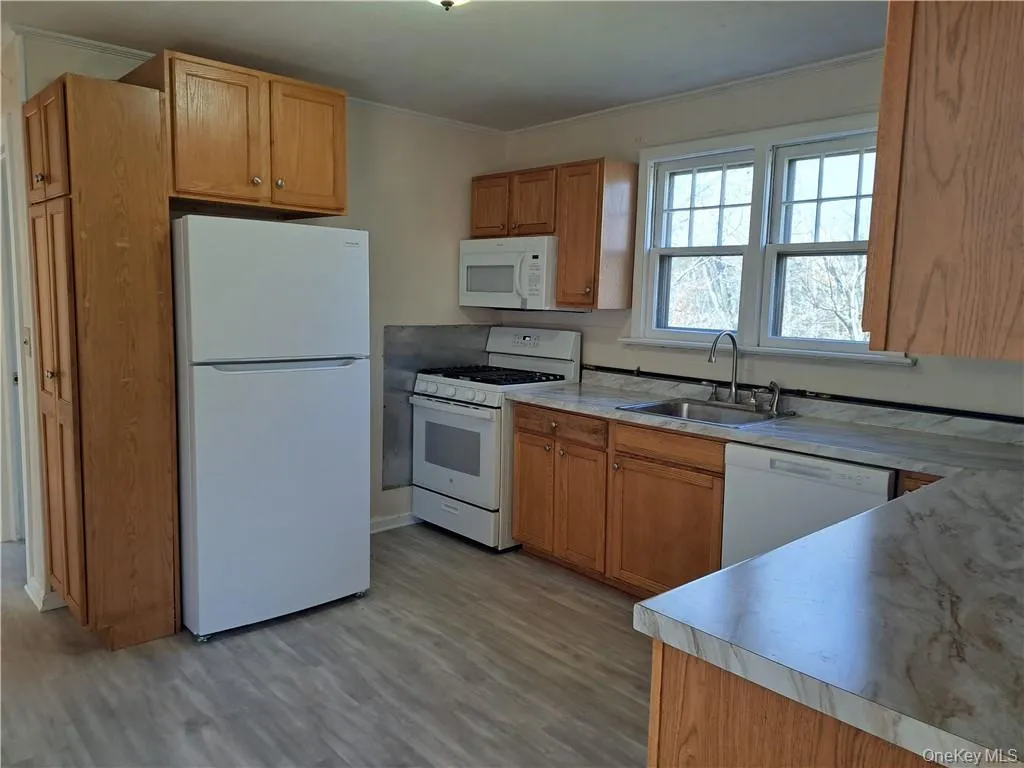 1521 Route 208, Blooming Grove, NY, 3 Bedrooms Bedrooms, 5 Rooms Rooms,1 BathroomBathrooms,Residential Lease,Idx,Route 208,0,927565 1521 Route 208, Blooming Grove, NY, 3 Bedrooms Bedrooms, 5 Rooms Rooms,1 BathroomBathrooms,Residential Lease,Idx,Route 208,0,927565