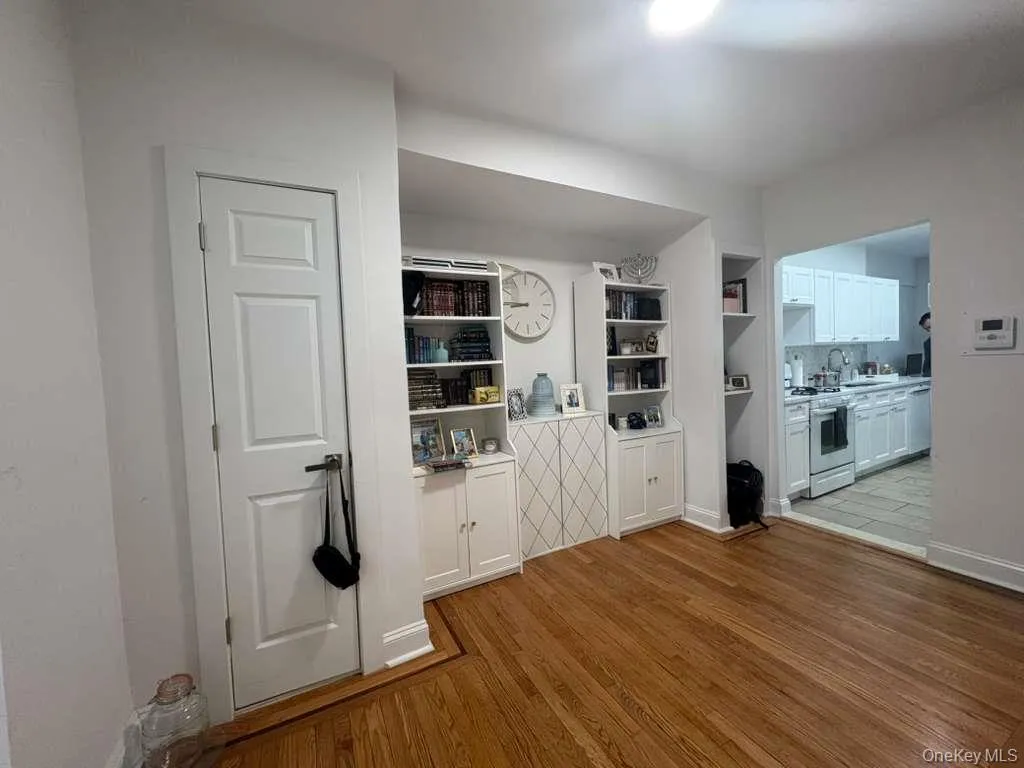 623 Central Avenue, Hempstead, NY, 1 Bedroom Bedrooms, 3 Rooms Rooms,1 BathroomBathrooms,Residential Lease,Idx,Central,0,927590 623 Central Avenue, Hempstead, NY, 1 Bedroom Bedrooms, 3 Rooms Rooms,1 BathroomBathrooms,Residential Lease,Idx,Central,0,927590