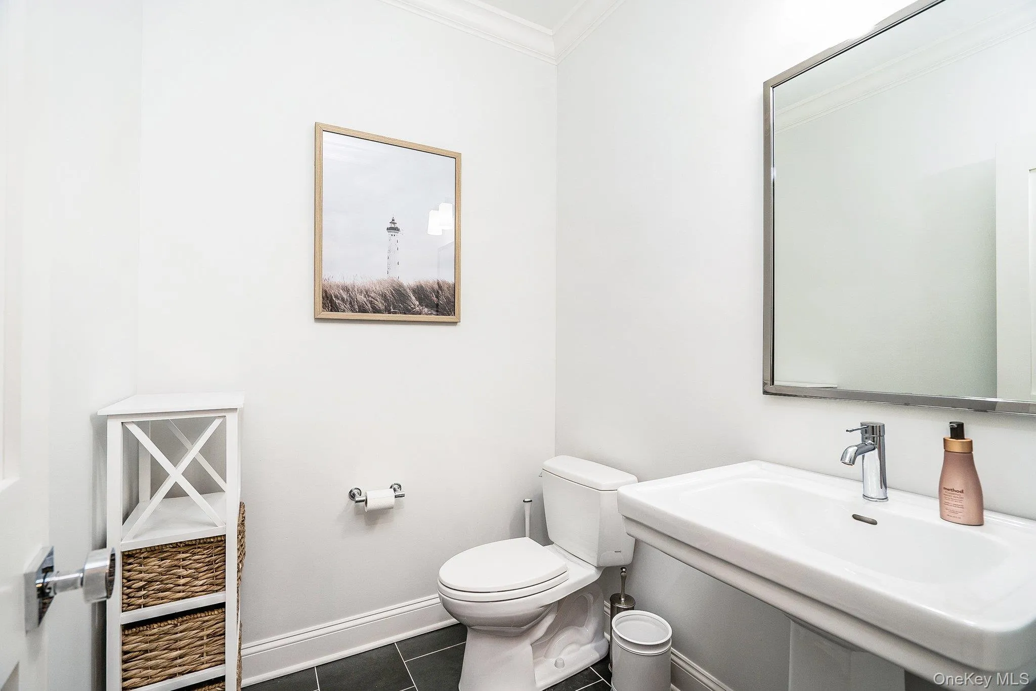 Powder Room Powder Room