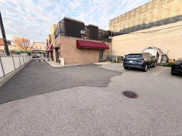 secure private parking, driveway, rear of building secure private parking, driveway, rear of building