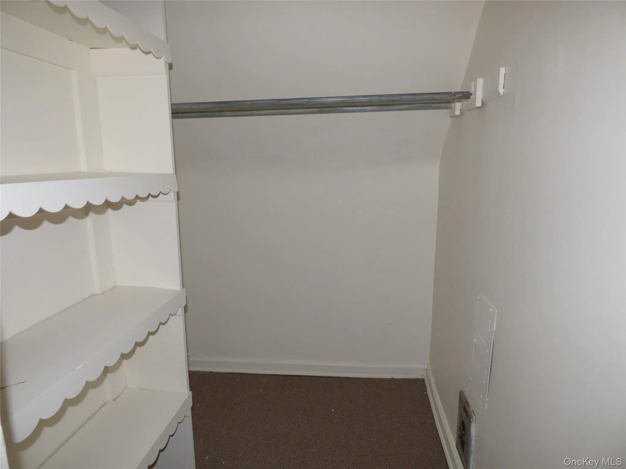 MBR Walk in closet MBR Walk in closet