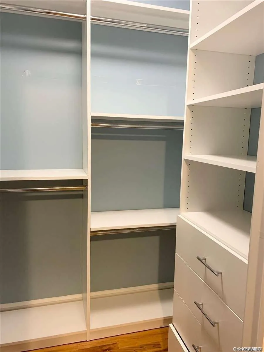 1 Owen Street, North Hempstead, NY, 3 Bedrooms Bedrooms, 6 Rooms Rooms,2 BathroomsBathrooms,Residential Lease,Idx,Owen,0,927865 1 Owen Street, North Hempstead, NY, 3 Bedrooms Bedrooms, 6 Rooms Rooms,2 BathroomsBathrooms,Residential Lease,Idx,Owen,0,927865