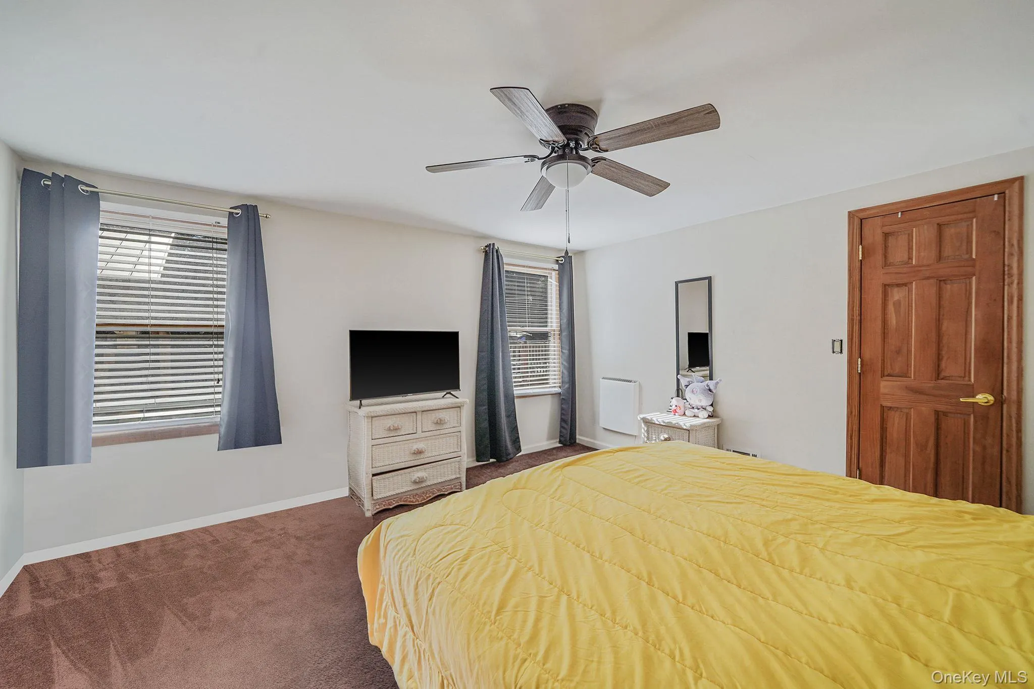King Size BR with Walk In Closet King Size BR with Walk In Closet