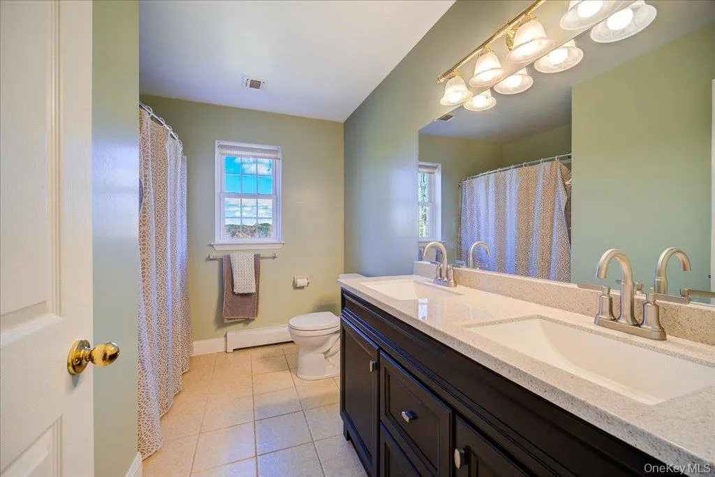 Bathroom with double vanity Bathroom with double vanity