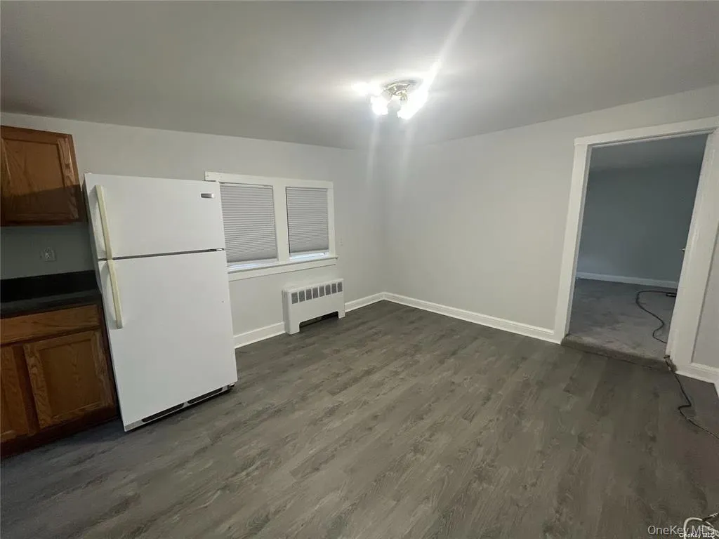 21 White Street, Oyster Bay, NY, 1 Bedroom Bedrooms, 3 Rooms Rooms,1 BathroomBathrooms,Residential Lease,Idx,White,0,928037 21 White Street, Oyster Bay, NY, 1 Bedroom Bedrooms, 3 Rooms Rooms,1 BathroomBathrooms,Residential Lease,Idx,White,0,928037