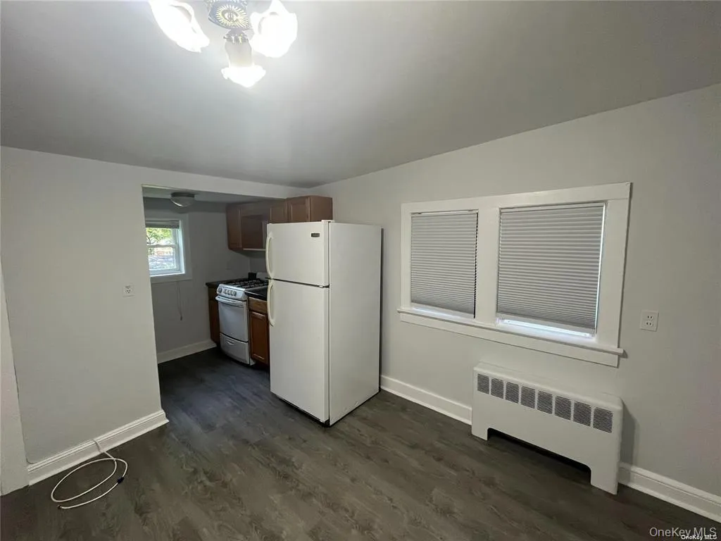 21 White Street, Oyster Bay, NY, 1 Bedroom Bedrooms, 3 Rooms Rooms,1 BathroomBathrooms,Residential Lease,Idx,White,0,928037 21 White Street, Oyster Bay, NY, 1 Bedroom Bedrooms, 3 Rooms Rooms,1 BathroomBathrooms,Residential Lease,Idx,White,0,928037