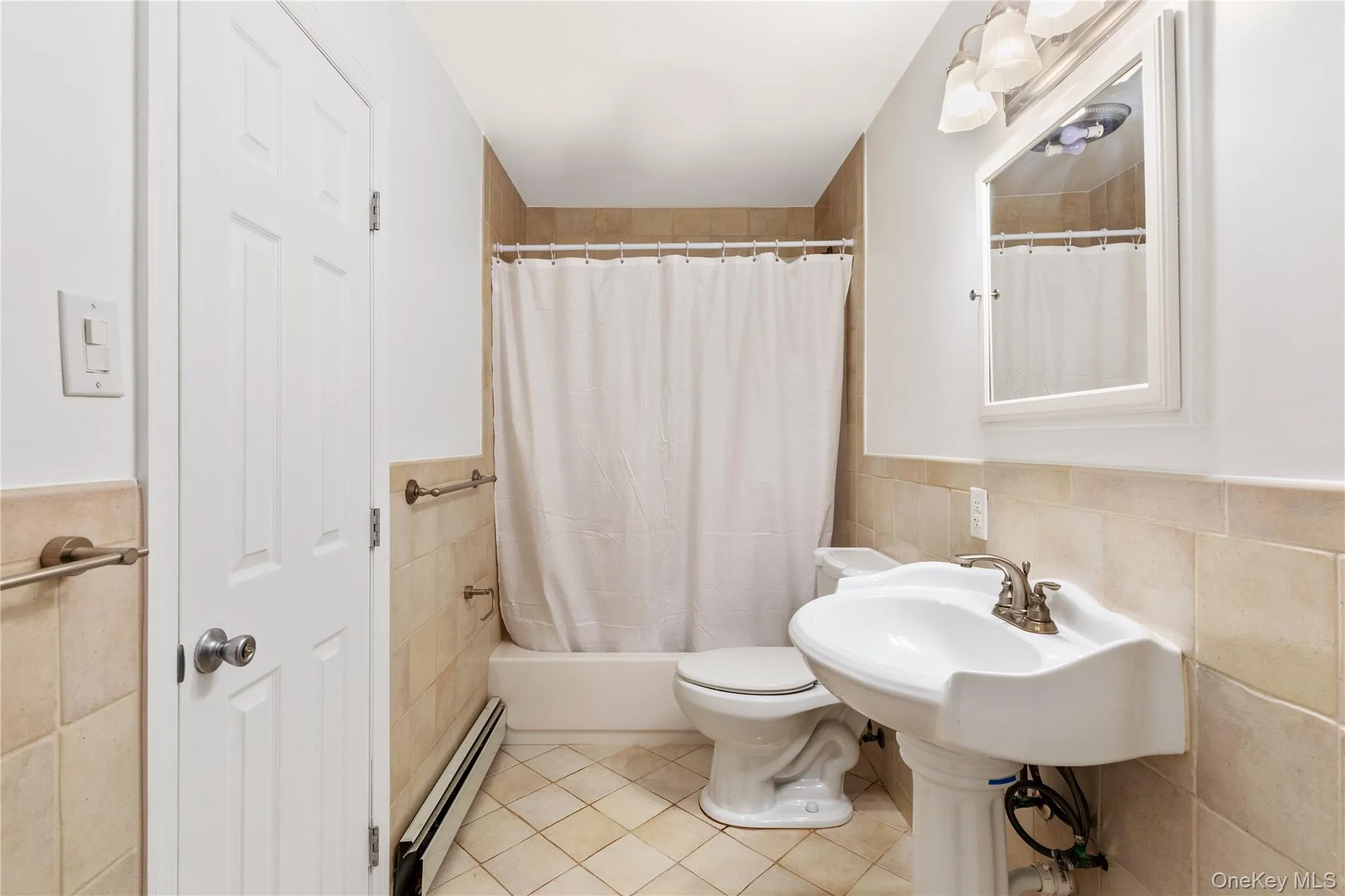 110 Bartlett Road, Brookhaven, NY, 3 Bedrooms Bedrooms, 7 Rooms Rooms,2 BathroomsBathrooms,Residential Lease,Idx,Bartlett,0,928038 110 Bartlett Road, Brookhaven, NY, 3 Bedrooms Bedrooms, 7 Rooms Rooms,2 BathroomsBathrooms,Residential Lease,Idx,Bartlett,0,928038