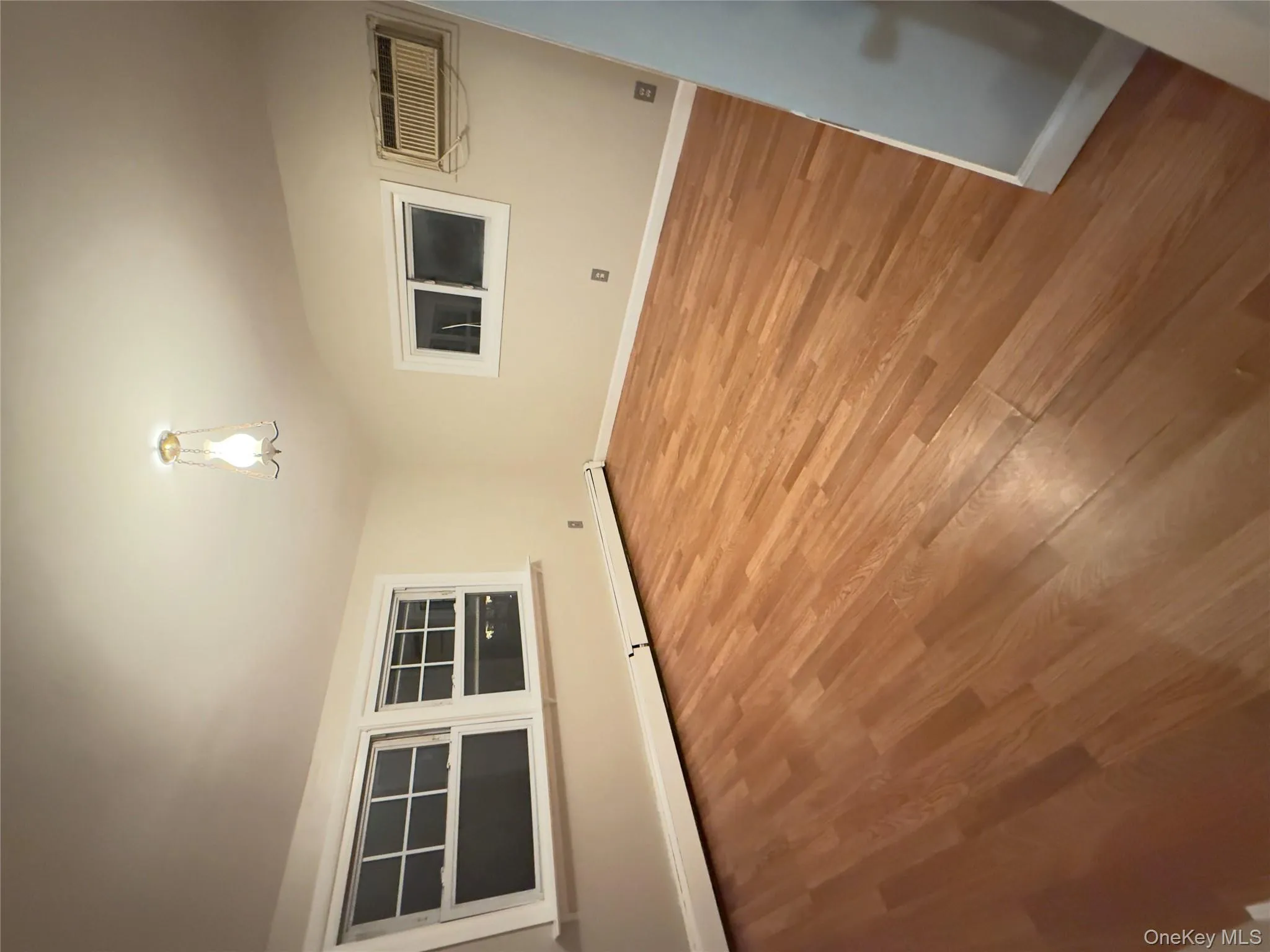 6th Bedroom on second floor 6th Bedroom on second floor