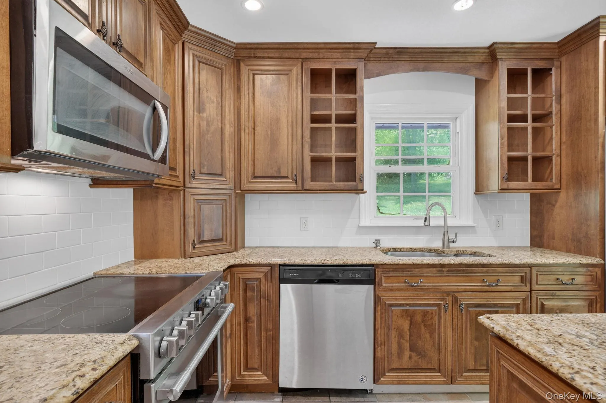 View of Kitchen and Appliances View of Kitchen and Appliances