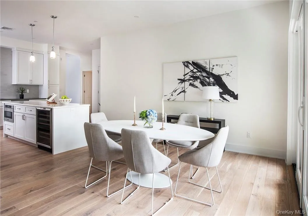 8 Boulevard West, Pelham, NY, 2 Bedrooms Bedrooms, 5 Rooms Rooms,2 BathroomsBathrooms,Residential Lease,Idx,Boulevard West,0,928163 8 Boulevard West, Pelham, NY, 2 Bedrooms Bedrooms, 5 Rooms Rooms,2 BathroomsBathrooms,Residential Lease,Idx,Boulevard West,0,928163