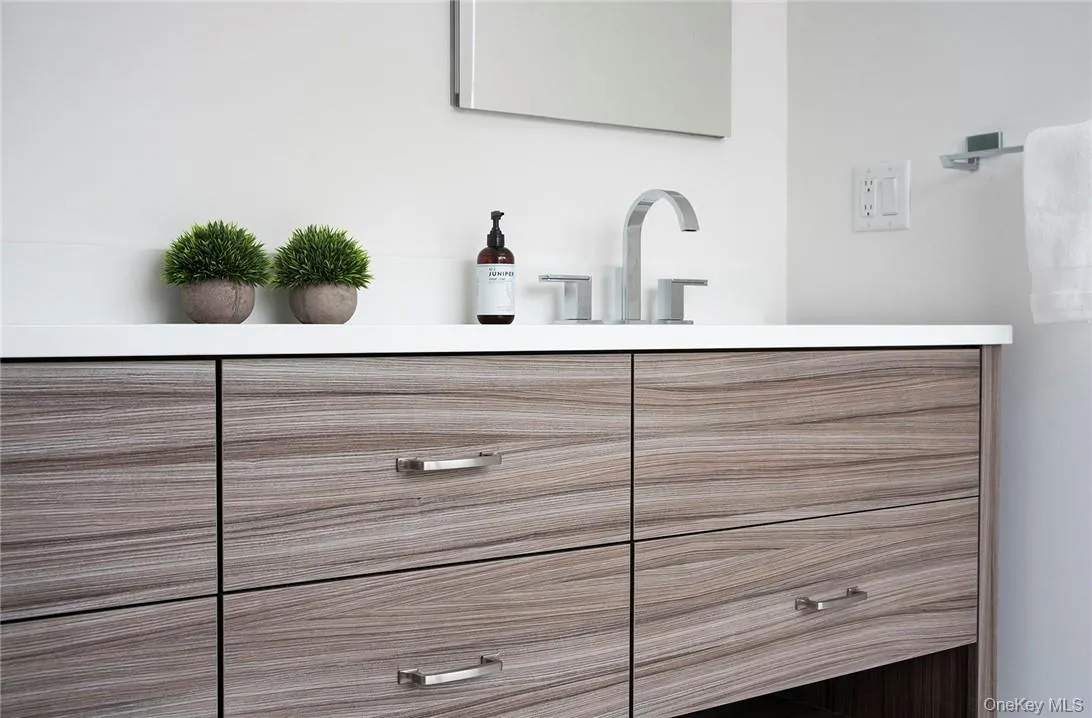 8 Boulevard West, Pelham, NY, 2 Bedrooms Bedrooms, 5 Rooms Rooms,2 BathroomsBathrooms,Residential Lease,Idx,Boulevard West,0,928163 8 Boulevard West, Pelham, NY, 2 Bedrooms Bedrooms, 5 Rooms Rooms,2 BathroomsBathrooms,Residential Lease,Idx,Boulevard West,0,928163