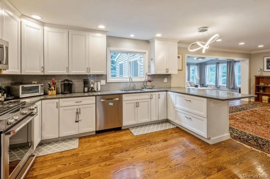 516 Almena Avenue, Greenburgh, NY, 4 Bedrooms Bedrooms, 9 Rooms Rooms,2 BathroomsBathrooms,Residential Lease,Idx,Almena,0,928269 516 Almena Avenue, Greenburgh, NY, 4 Bedrooms Bedrooms, 9 Rooms Rooms,2 BathroomsBathrooms,Residential Lease,Idx,Almena,0,928269