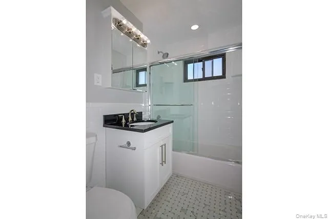 407 East Main Street, Islip, NY, 1 Bedroom Bedrooms, 4 Rooms Rooms,1 BathroomBathrooms,Residential Lease,Idx,East Main,0,928392 407 East Main Street, Islip, NY, 1 Bedroom Bedrooms, 4 Rooms Rooms,1 BathroomBathrooms,Residential Lease,Idx,East Main,0,928392