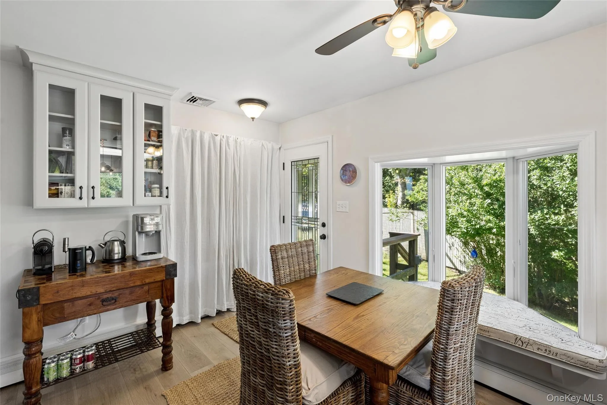 70 Delrey Road, East Hampton, NY, 4 Bedroom Bedrooms, 7 Room Rooms,3 BathroomBathrooms,Residential Lease,For Rent,Delrey,0,928436 70 Delrey Road, East Hampton, NY, 4 Bedroom Bedrooms, 7 Room Rooms,3 BathroomBathrooms,Residential Lease,For Rent,Delrey,0,928436