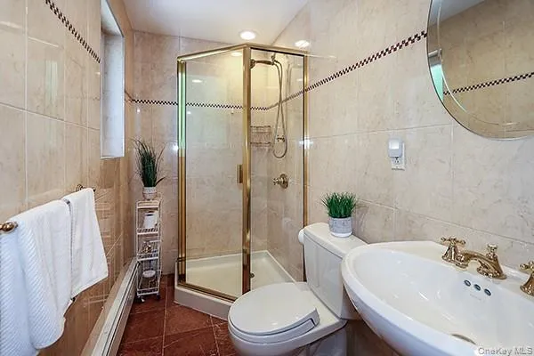 1st floor -Full bath 1st floor -Full bath