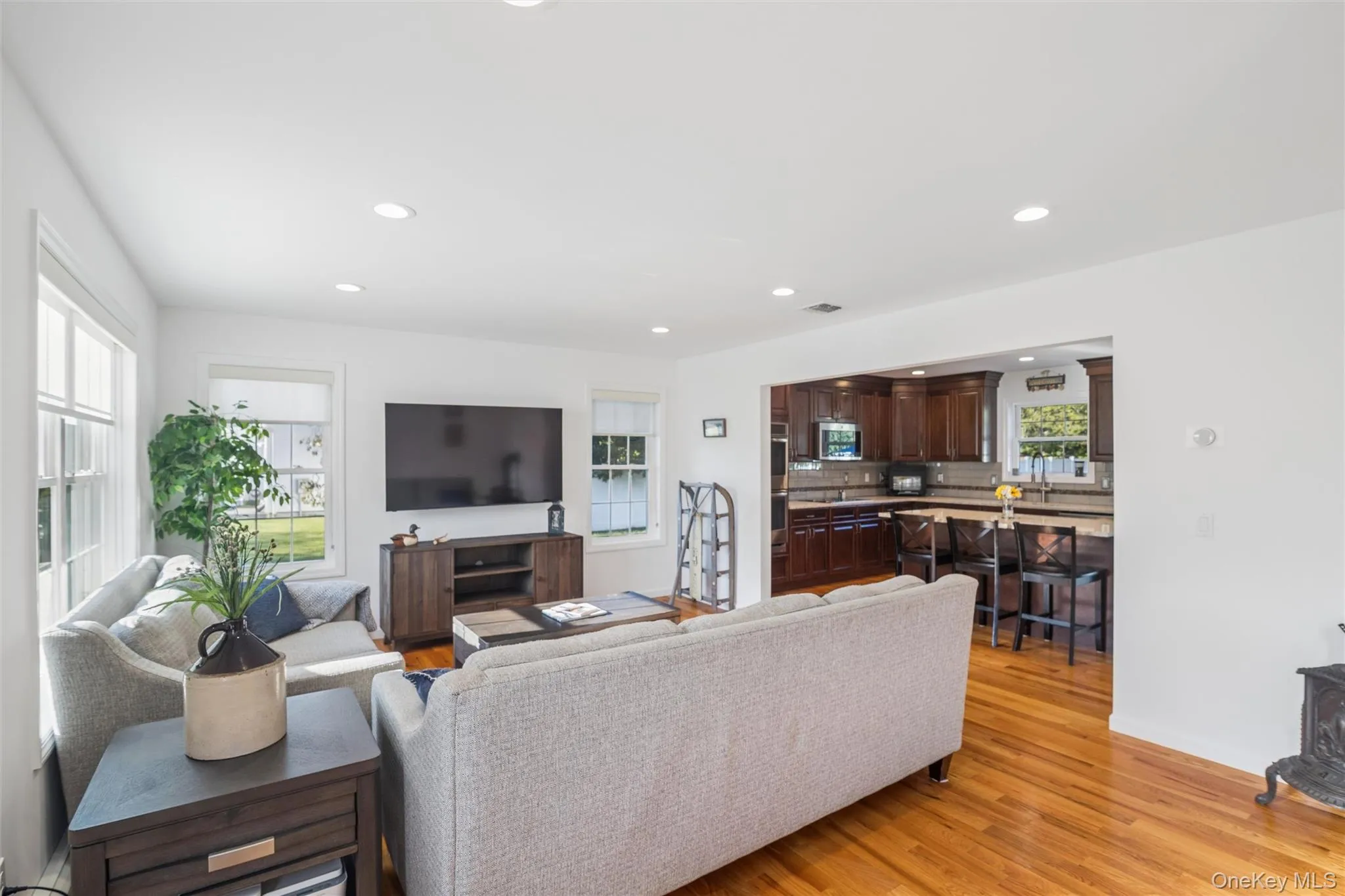 16 Mastro Court, Riverhead, NY, 3 Bedroom Bedrooms, 7 Room Rooms,2 BathroomBathrooms,Residential Lease,For Rent,Mastro,0,928698 16 Mastro Court, Riverhead, NY, 3 Bedroom Bedrooms, 7 Room Rooms,2 BathroomBathrooms,Residential Lease,For Rent,Mastro,0,928698