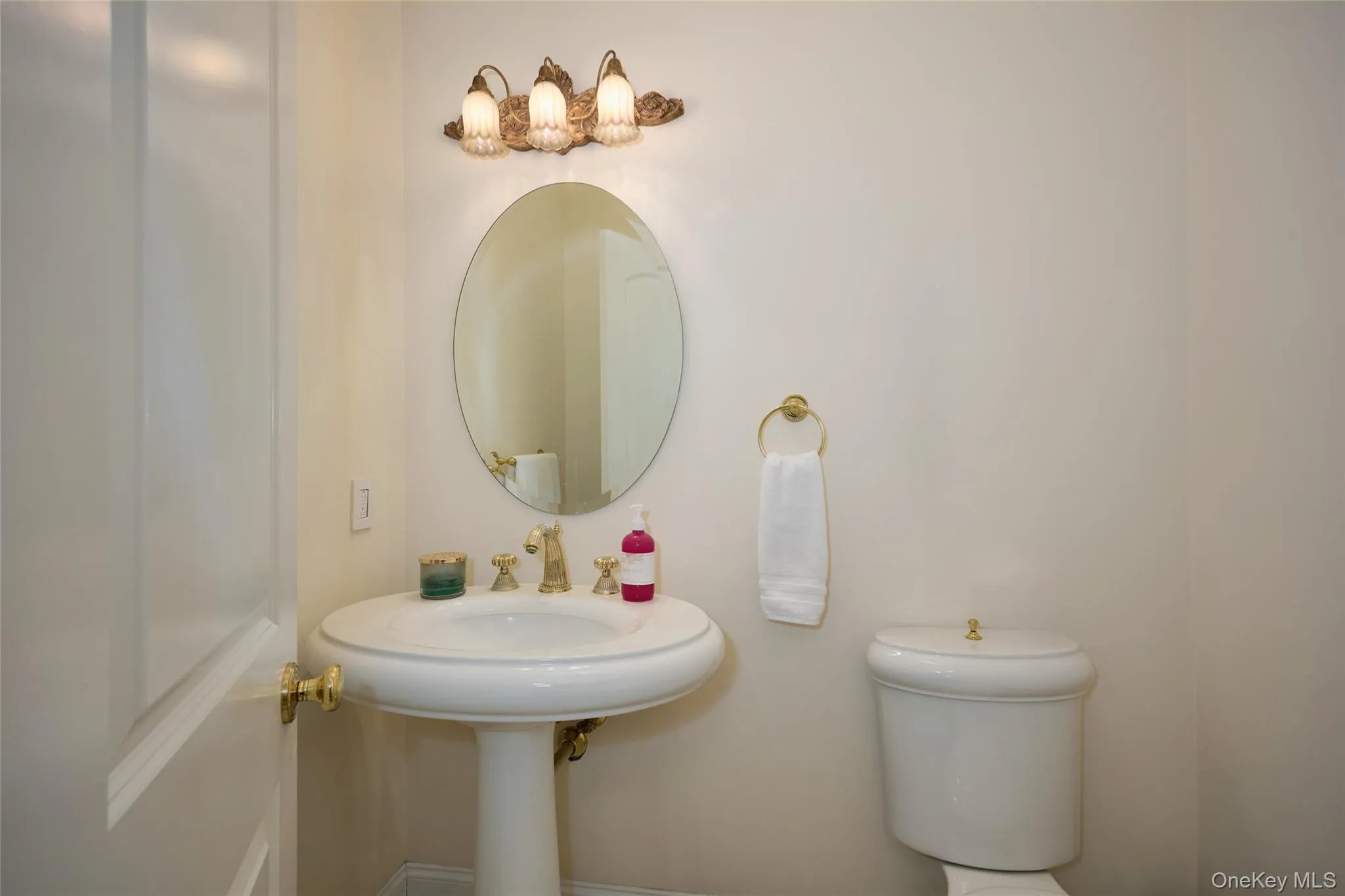 28 Heritage Court, Tuxedo, NY, 4 Bedrooms Bedrooms, 10 Rooms Rooms,3 BathroomsBathrooms,Residential,For Rent,Heritage,0,928804 28 Heritage Court, Tuxedo, NY, 4 Bedrooms Bedrooms, 10 Rooms Rooms,3 BathroomsBathrooms,Residential,For Rent,Heritage,0,928804