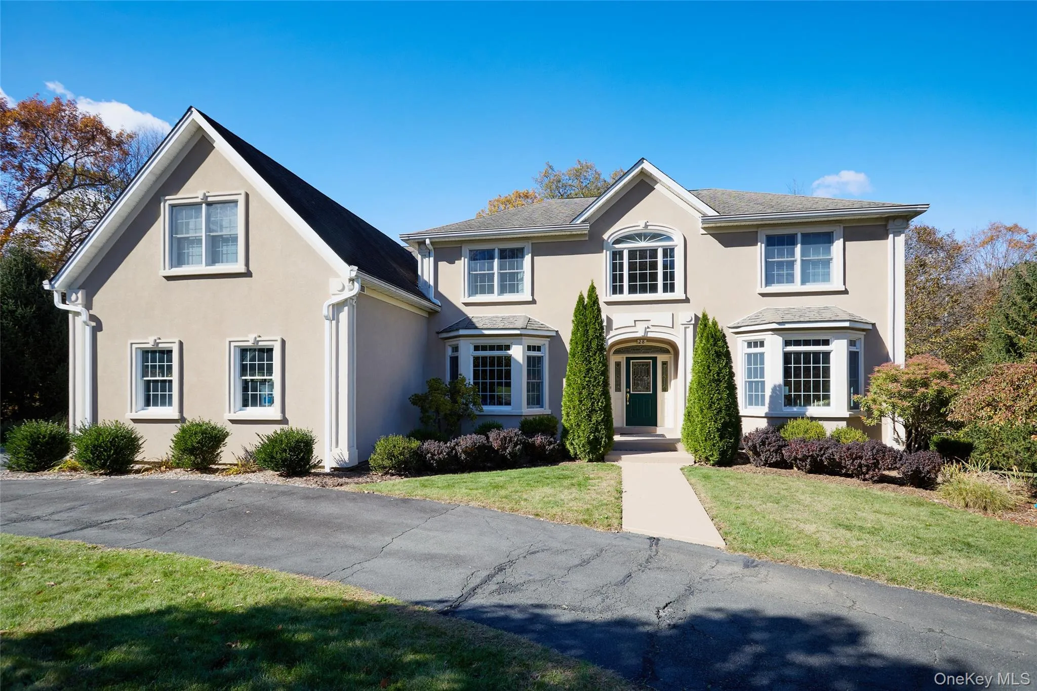 28 Heritage Court, Tuxedo, NY, 4 Bedrooms Bedrooms, 10 Rooms Rooms,3 BathroomsBathrooms,Residential,For Rent,Heritage,0,928804 28 Heritage Court, Tuxedo, NY, 4 Bedrooms Bedrooms, 10 Rooms Rooms,3 BathroomsBathrooms,Residential,For Rent,Heritage,0,928804