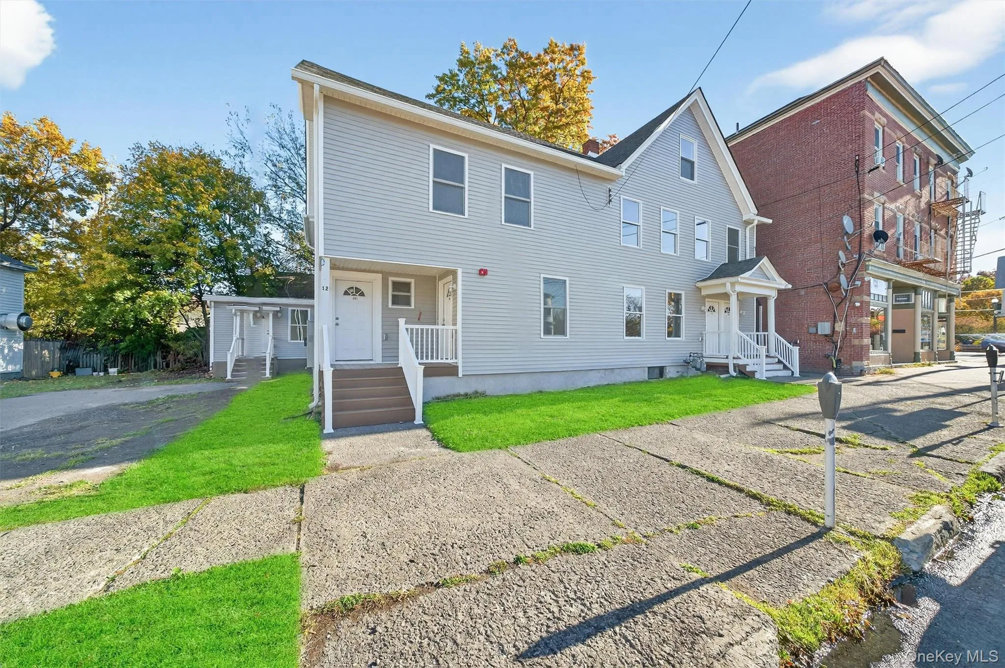 View of front of property with a front yard View of front of property with a front yard