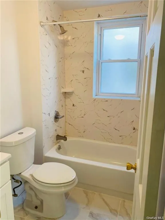 Full bath with vanity and washtub / shower combination Full bath with vanity and washtub / shower combination