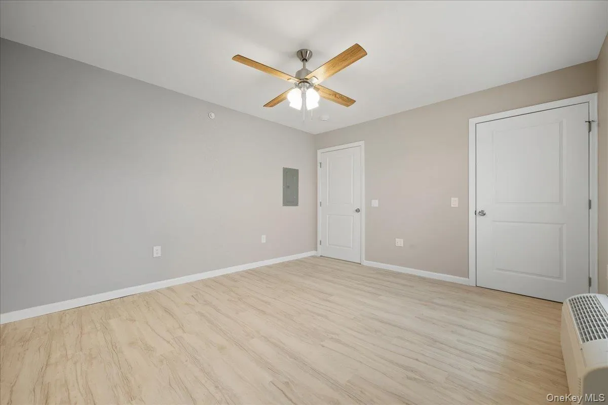 71 Main Street, Hempstead, NY, 1 Bedroom Bedrooms, 3 Rooms Rooms,1 BathroomBathrooms,Residential Lease,Idx,Main,0,928966 71 Main Street, Hempstead, NY, 1 Bedroom Bedrooms, 3 Rooms Rooms,1 BathroomBathrooms,Residential Lease,Idx,Main,0,928966