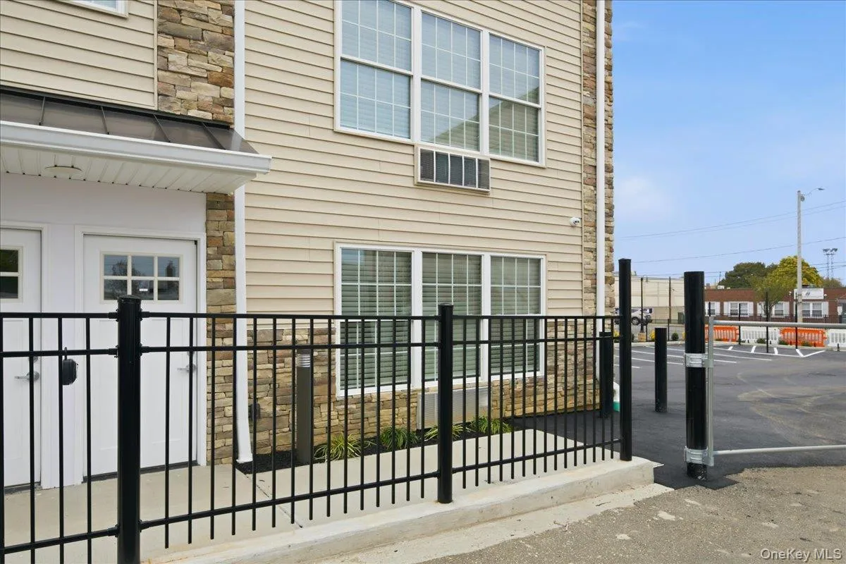 Private Entrance Private Entrance