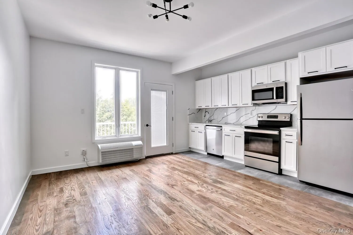 962 Route 9W, Clarkstown, NY, 2 Bedrooms Bedrooms, 4 Rooms Rooms,2 BathroomsBathrooms,Residential Lease,Idx,Route 9W,0,929115 962 Route 9W, Clarkstown, NY, 2 Bedrooms Bedrooms, 4 Rooms Rooms,2 BathroomsBathrooms,Residential Lease,Idx,Route 9W,0,929115