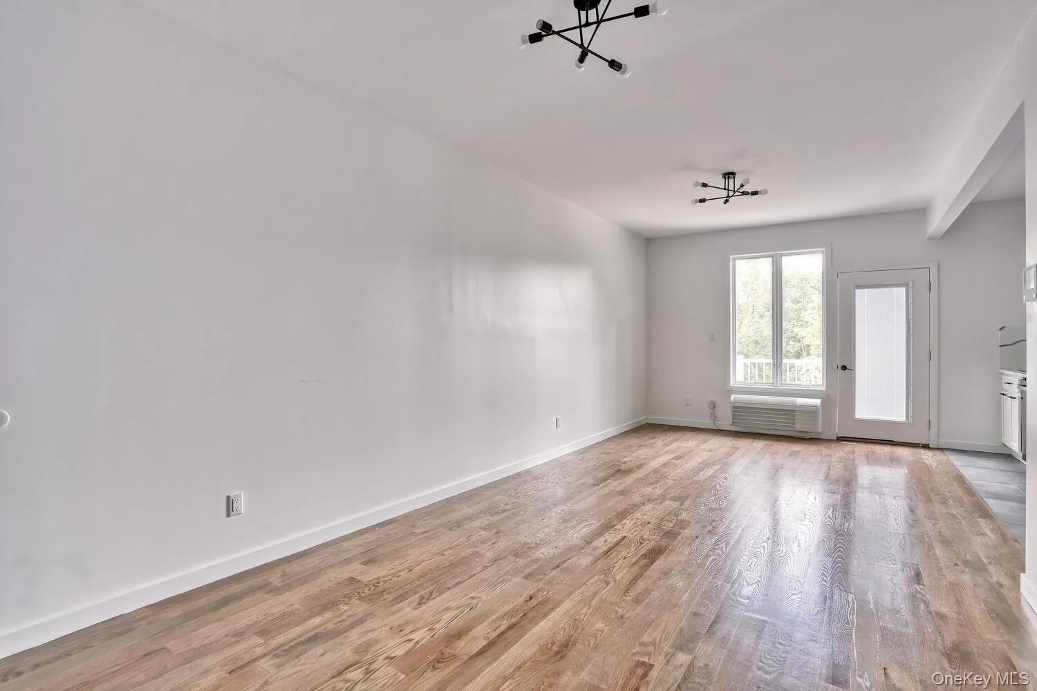 Welcome to Apt 304, featuring a wonderful open concept with spacious Living/Dining Room for daily enjoyment! Welcome to Apt 304, featuring a wonderful open concept with spacious Living/Dining Room for daily enjoyment!