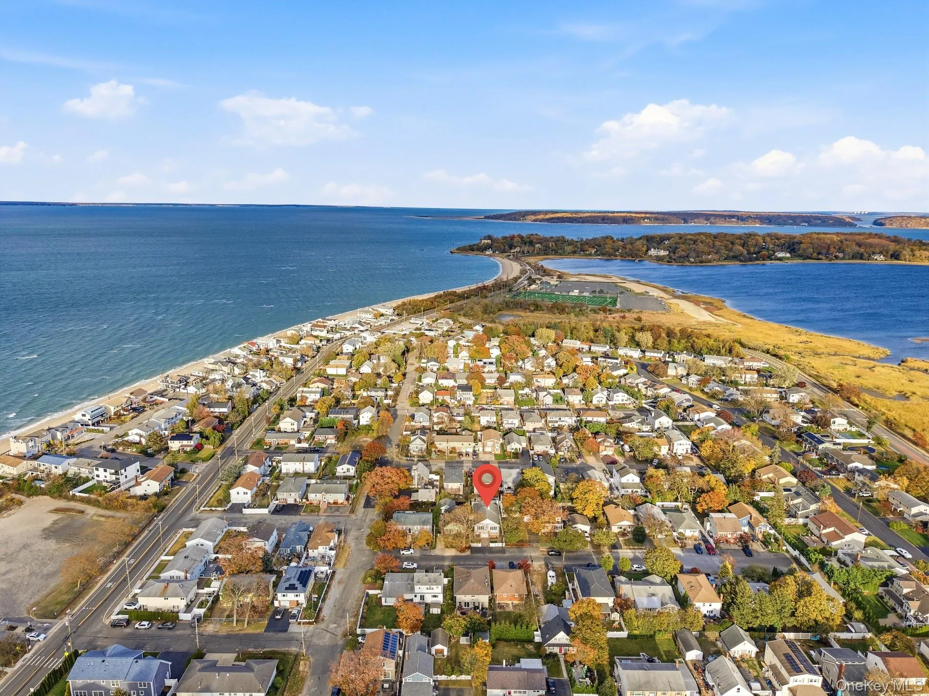 Few Steps to Soundside Beach and West Harbor Few Steps to Soundside Beach and West Harbor