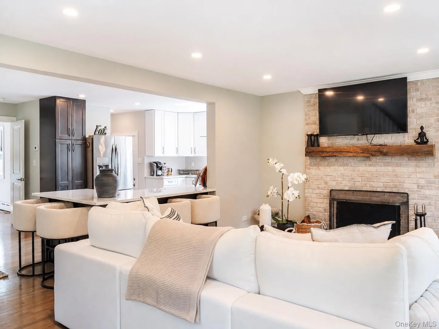 24 Pegs Lane, Riverhead, NY, 3 Bedrooms Bedrooms, 6 Rooms Rooms,2 BathroomsBathrooms,Residential,For Rent,Pegs,0,929313 24 Pegs Lane, Riverhead, NY, 3 Bedrooms Bedrooms, 6 Rooms Rooms,2 BathroomsBathrooms,Residential,For Rent,Pegs,0,929313