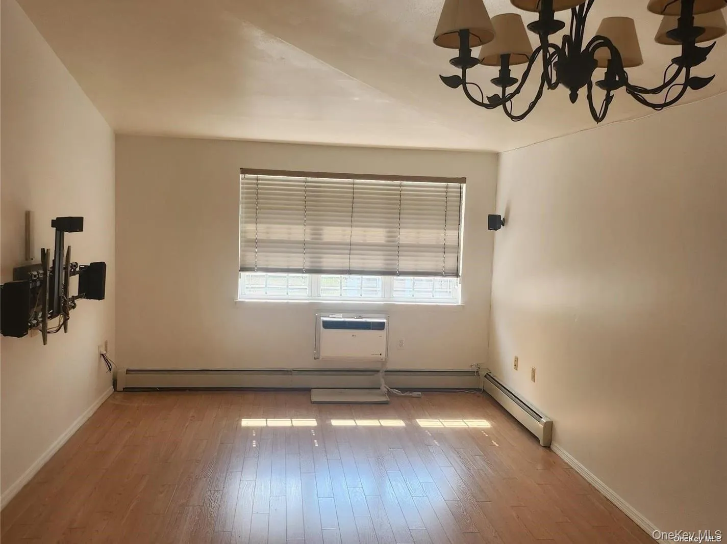 82-74 Country Pointe Circle, New York, NY, 3 Bedrooms Bedrooms, 7 Rooms Rooms,3 BathroomsBathrooms,Residential Lease,Idx,Country Pointe,0,929338 82-74 Country Pointe Circle, New York, NY, 3 Bedrooms Bedrooms, 7 Rooms Rooms,3 BathroomsBathrooms,Residential Lease,Idx,Country Pointe,0,929338