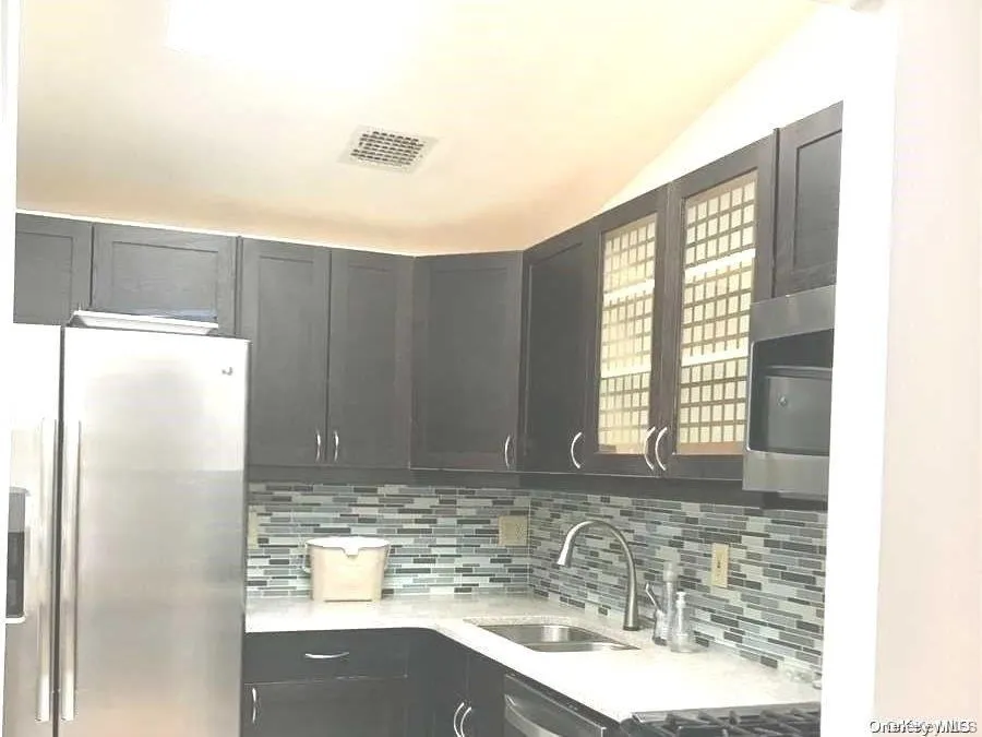 82-74 Country Pointe Circle, New York, NY, 3 Bedrooms Bedrooms, 7 Rooms Rooms,3 BathroomsBathrooms,Residential Lease,Idx,Country Pointe,0,929338 82-74 Country Pointe Circle, New York, NY, 3 Bedrooms Bedrooms, 7 Rooms Rooms,3 BathroomsBathrooms,Residential Lease,Idx,Country Pointe,0,929338