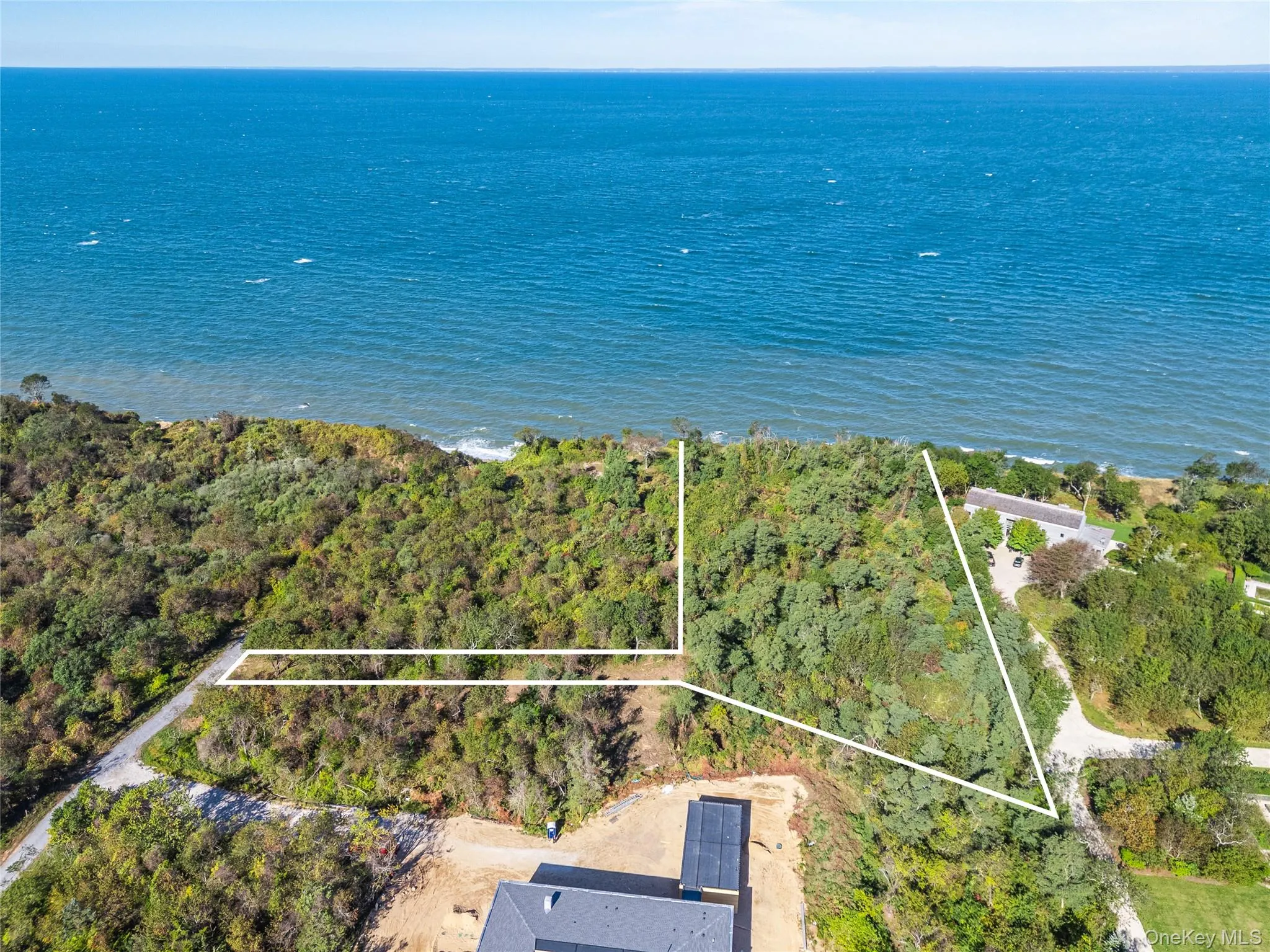 6121 Oregon Rd, Cutchogue, NY 6121 Oregon Rd, Cutchogue, NY