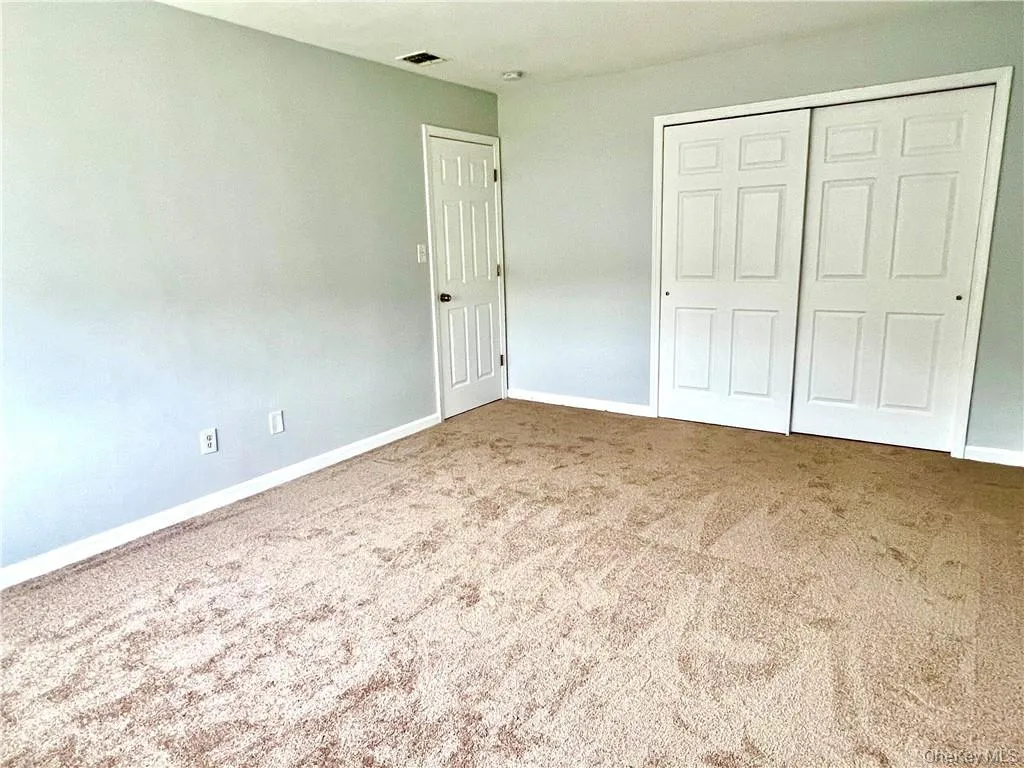 51 Woodlake Drive, Middletown, NY, 3 Bedrooms Bedrooms, 7 Rooms Rooms,1 BathroomBathrooms,Residential Lease,Idx,Woodlake,0,929469 51 Woodlake Drive, Middletown, NY, 3 Bedrooms Bedrooms, 7 Rooms Rooms,1 BathroomBathrooms,Residential Lease,Idx,Woodlake,0,929469