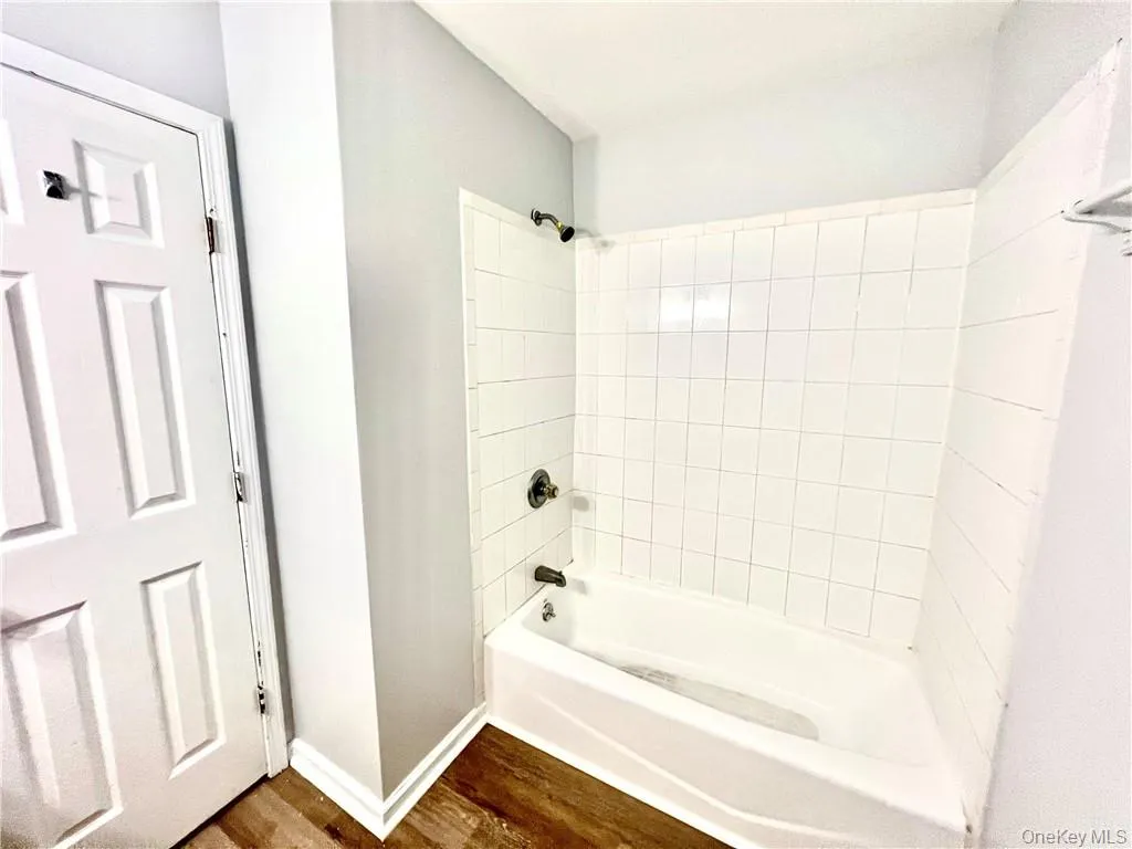 51 Woodlake Drive, Middletown, NY, 3 Bedrooms Bedrooms, 7 Rooms Rooms,1 BathroomBathrooms,Residential Lease,Idx,Woodlake,0,929469 51 Woodlake Drive, Middletown, NY, 3 Bedrooms Bedrooms, 7 Rooms Rooms,1 BathroomBathrooms,Residential Lease,Idx,Woodlake,0,929469