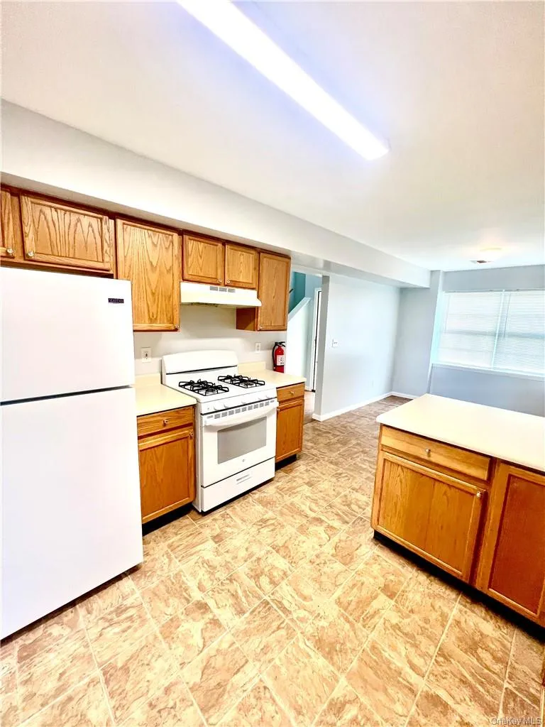 51 Woodlake Drive, Middletown, NY, 3 Bedrooms Bedrooms, 7 Rooms Rooms,1 BathroomBathrooms,Residential Lease,Idx,Woodlake,0,929469 51 Woodlake Drive, Middletown, NY, 3 Bedrooms Bedrooms, 7 Rooms Rooms,1 BathroomBathrooms,Residential Lease,Idx,Woodlake,0,929469