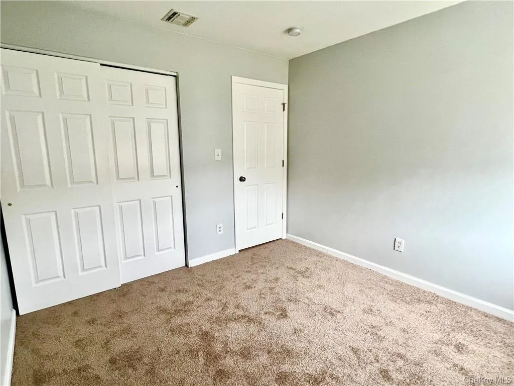 51 Woodlake Drive, Middletown, NY, 3 Bedrooms Bedrooms, 7 Rooms Rooms,1 BathroomBathrooms,Residential Lease,Idx,Woodlake,0,929469 51 Woodlake Drive, Middletown, NY, 3 Bedrooms Bedrooms, 7 Rooms Rooms,1 BathroomBathrooms,Residential Lease,Idx,Woodlake,0,929469