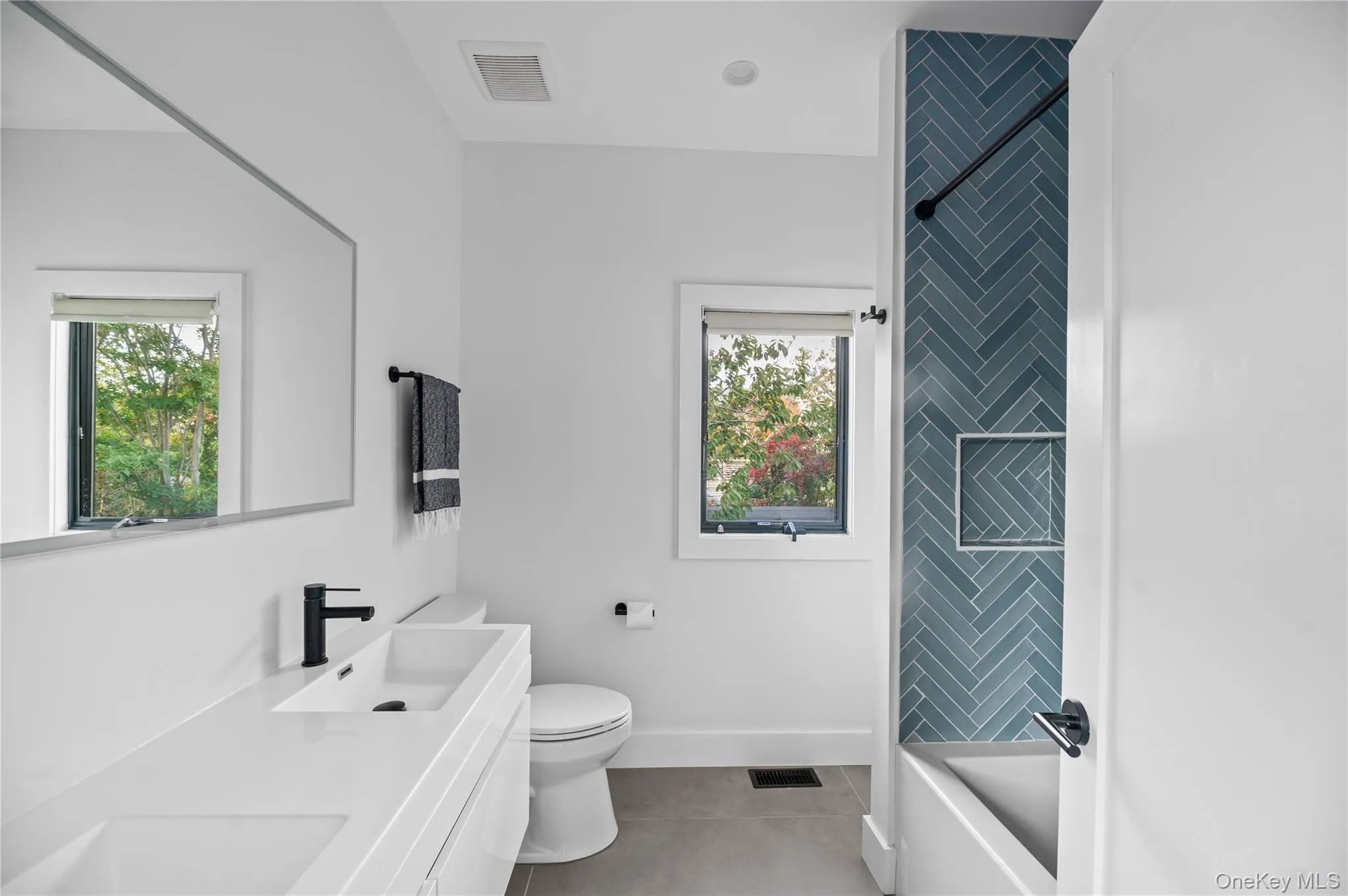 1st Floor Full Bath 1st Floor Full Bath