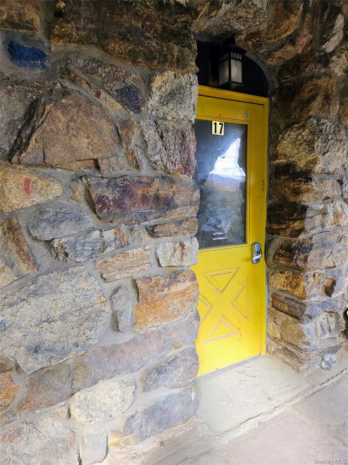 Doorway to interior foyer. Doorway to interior foyer.