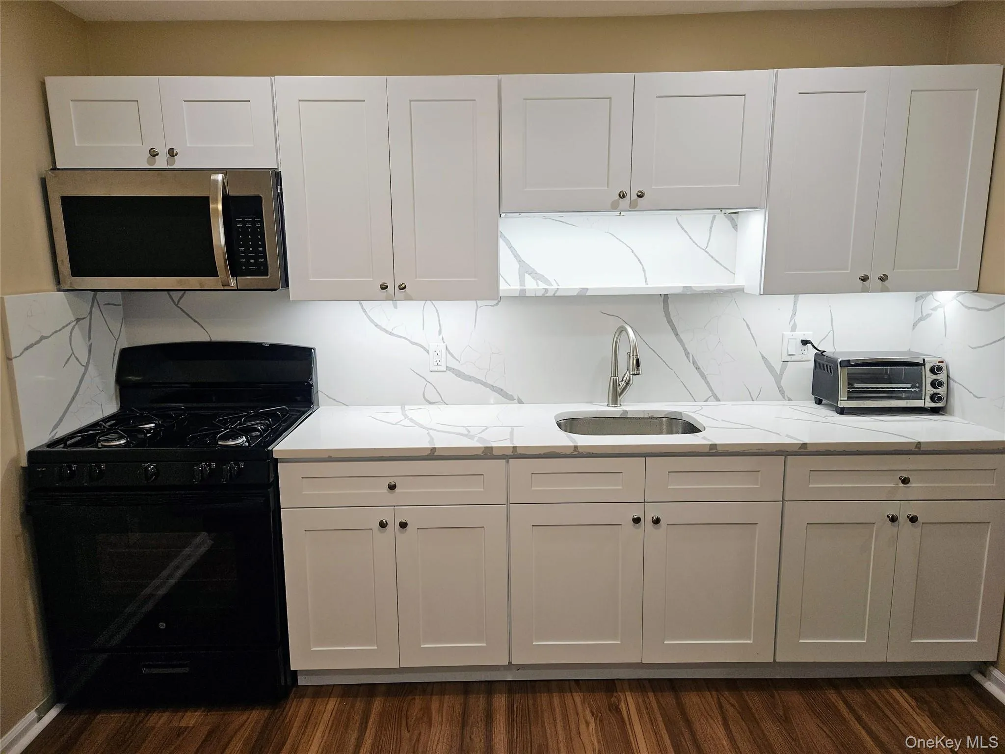 Fully renovated.  New everything! Fully renovated.  New everything!