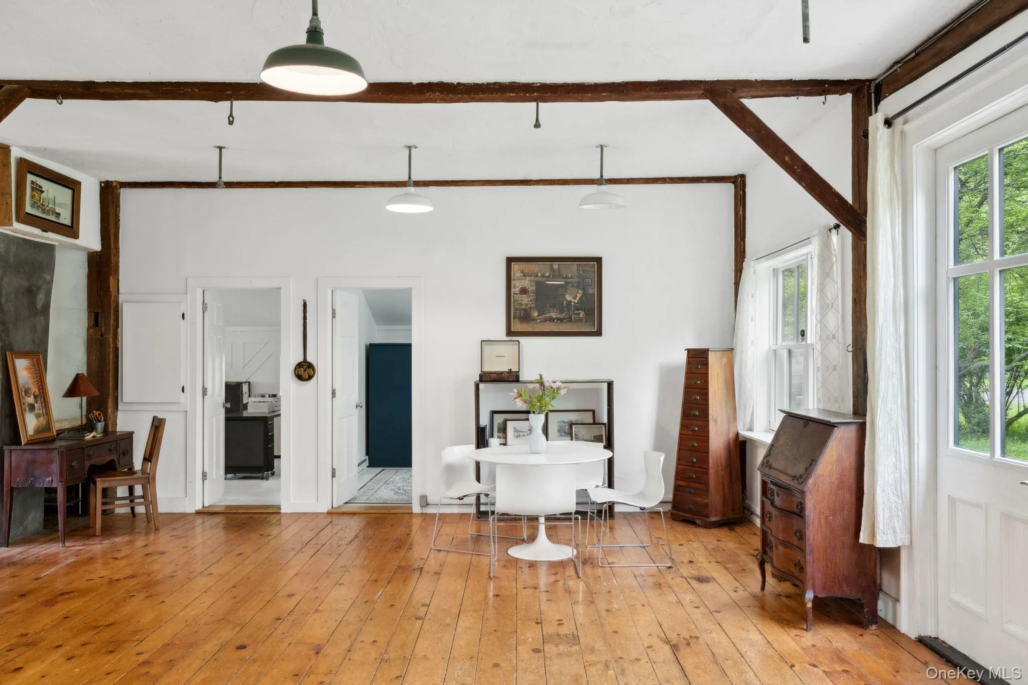 3207-3209 Route 212, Woodstock, NY, 4 Bedrooms Bedrooms, 9 Rooms Rooms,3 BathroomsBathrooms,Residential,For Rent,Route 212,0,929593 3207-3209 Route 212, Woodstock, NY, 4 Bedrooms Bedrooms, 9 Rooms Rooms,3 BathroomsBathrooms,Residential,For Rent,Route 212,0,929593