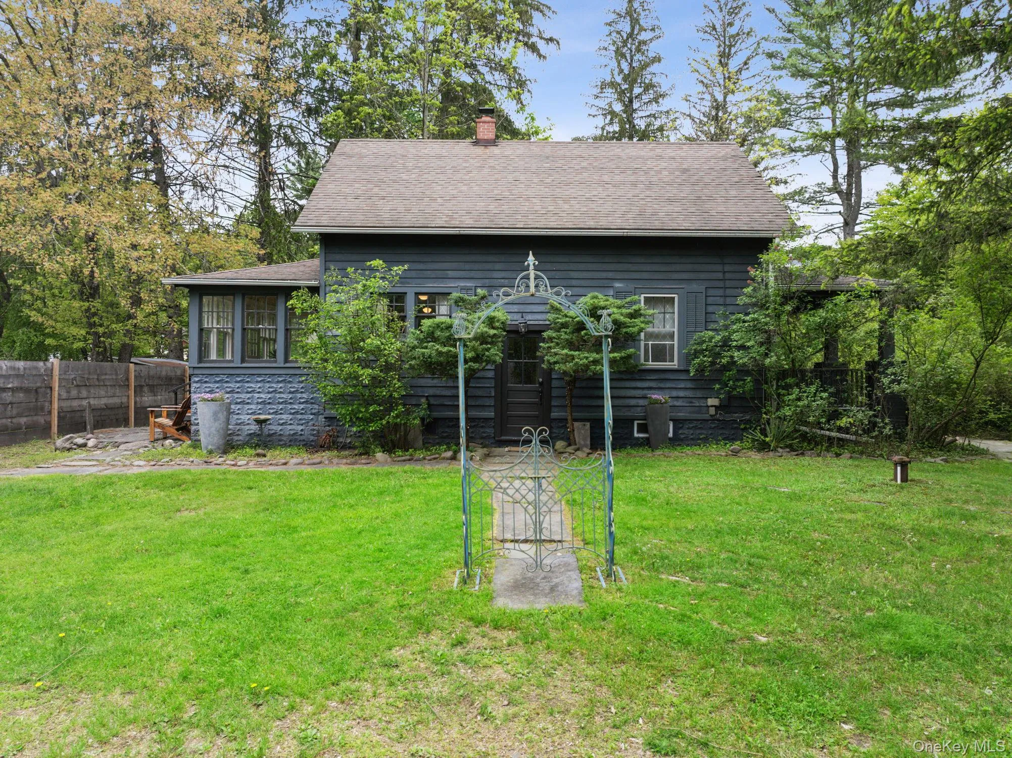 3207-3209 Route 212, Woodstock, NY, 4 Bedrooms Bedrooms, 9 Rooms Rooms,3 BathroomsBathrooms,Residential,For Rent,Route 212,0,929593 3207-3209 Route 212, Woodstock, NY, 4 Bedrooms Bedrooms, 9 Rooms Rooms,3 BathroomsBathrooms,Residential,For Rent,Route 212,0,929593