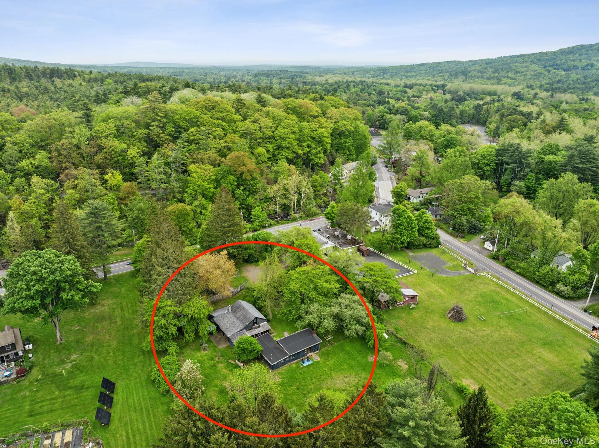 3207-3209 Route 212, Woodstock, NY, 4 Bedrooms Bedrooms, 9 Rooms Rooms,3 BathroomsBathrooms,Residential,For Rent,Route 212,0,929593 3207-3209 Route 212, Woodstock, NY, 4 Bedrooms Bedrooms, 9 Rooms Rooms,3 BathroomsBathrooms,Residential,For Rent,Route 212,0,929593