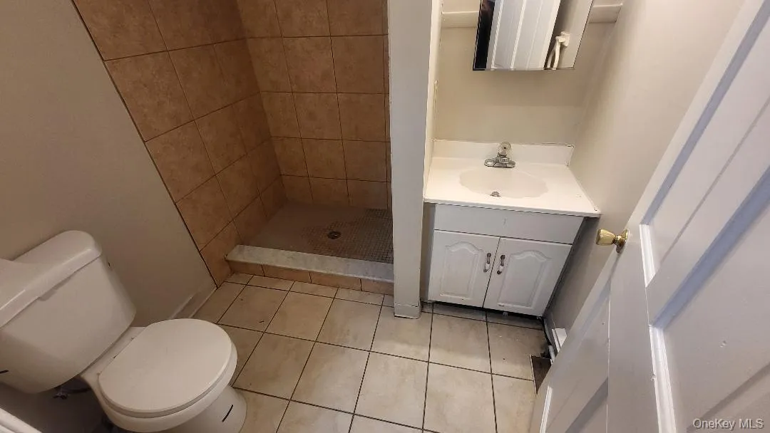 Bathroom 1 on first floor Bathroom 1 on first floor