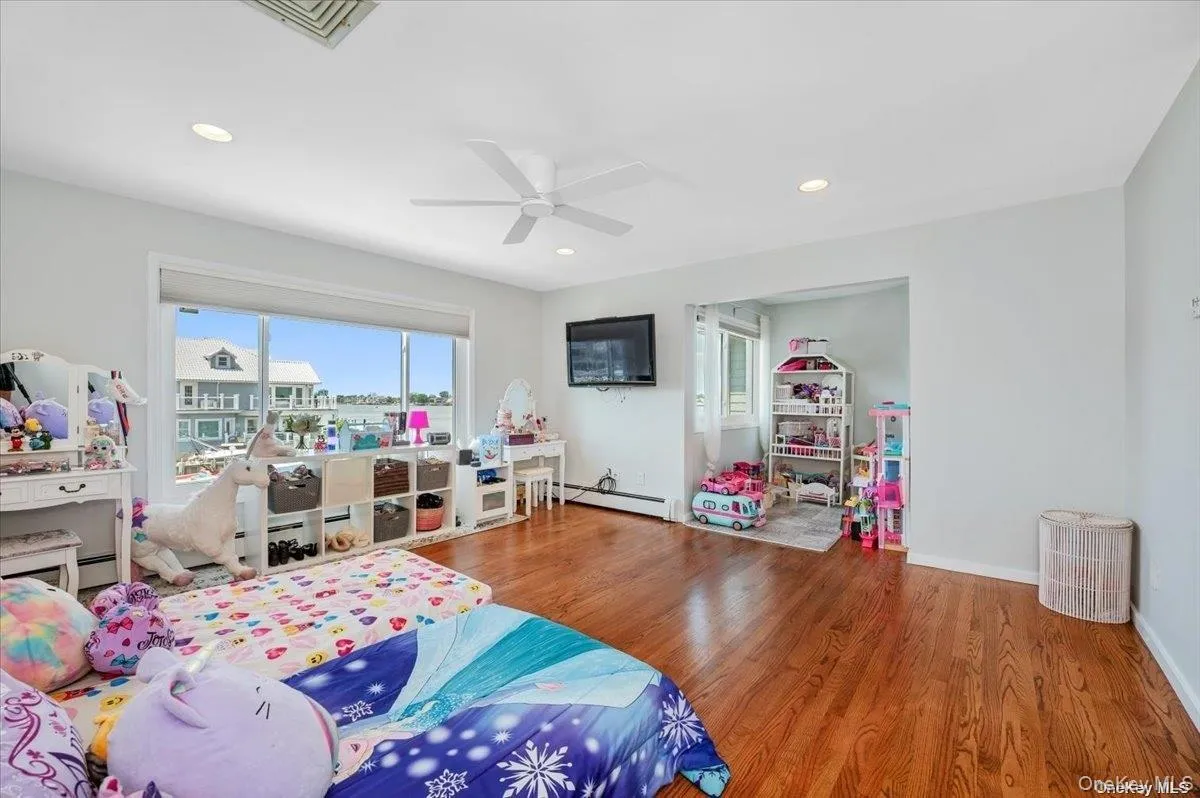 94 Heron Street, Long Beach, NY, 5 Bedrooms Bedrooms, 10 Rooms Rooms,3 BathroomsBathrooms,Residential Lease,Idx,Heron,0,929870 94 Heron Street, Long Beach, NY, 5 Bedrooms Bedrooms, 10 Rooms Rooms,3 BathroomsBathrooms,Residential Lease,Idx,Heron,0,929870